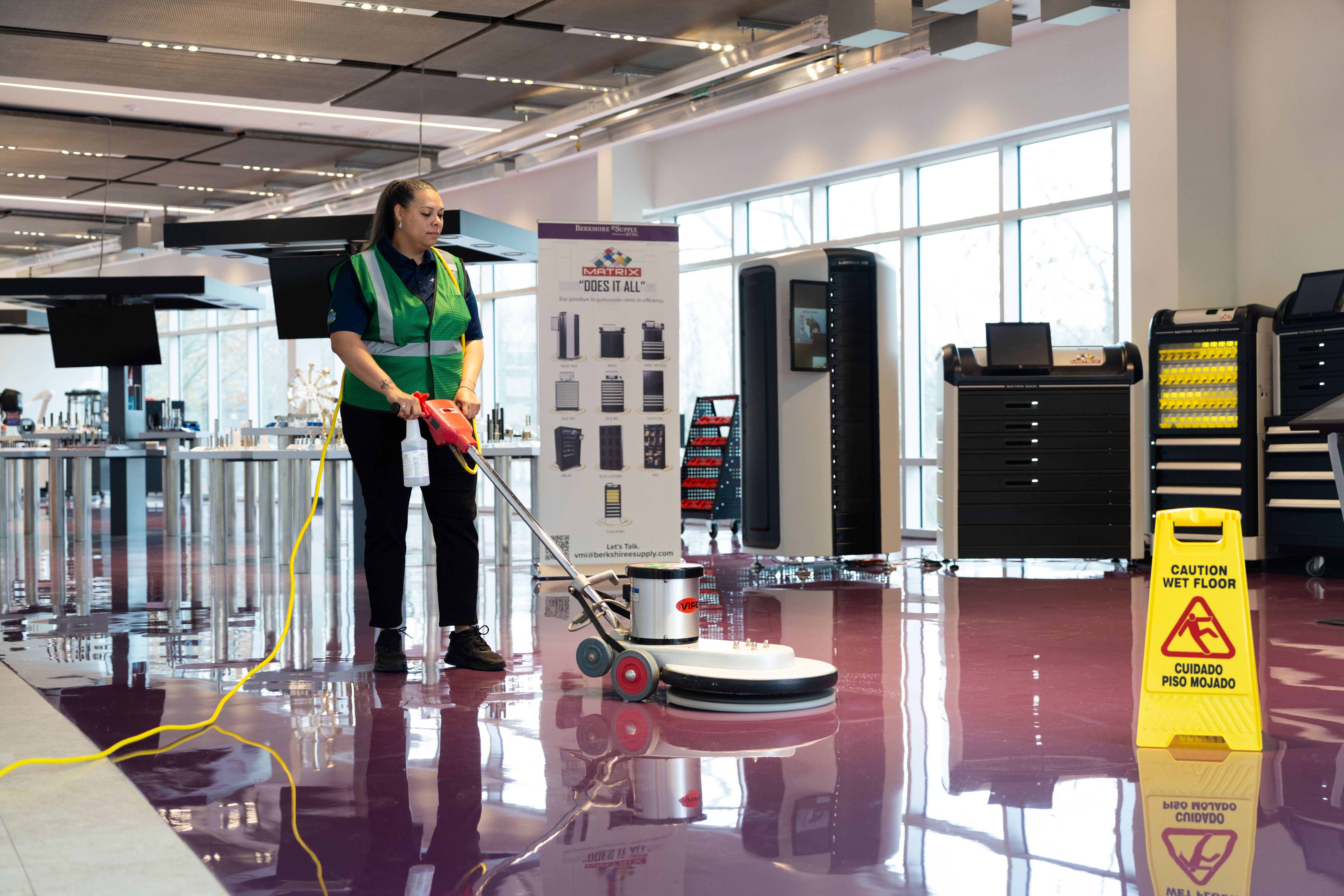 Floor Polisher 01